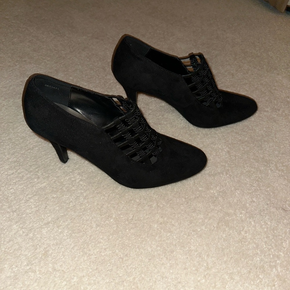 Black suede heels